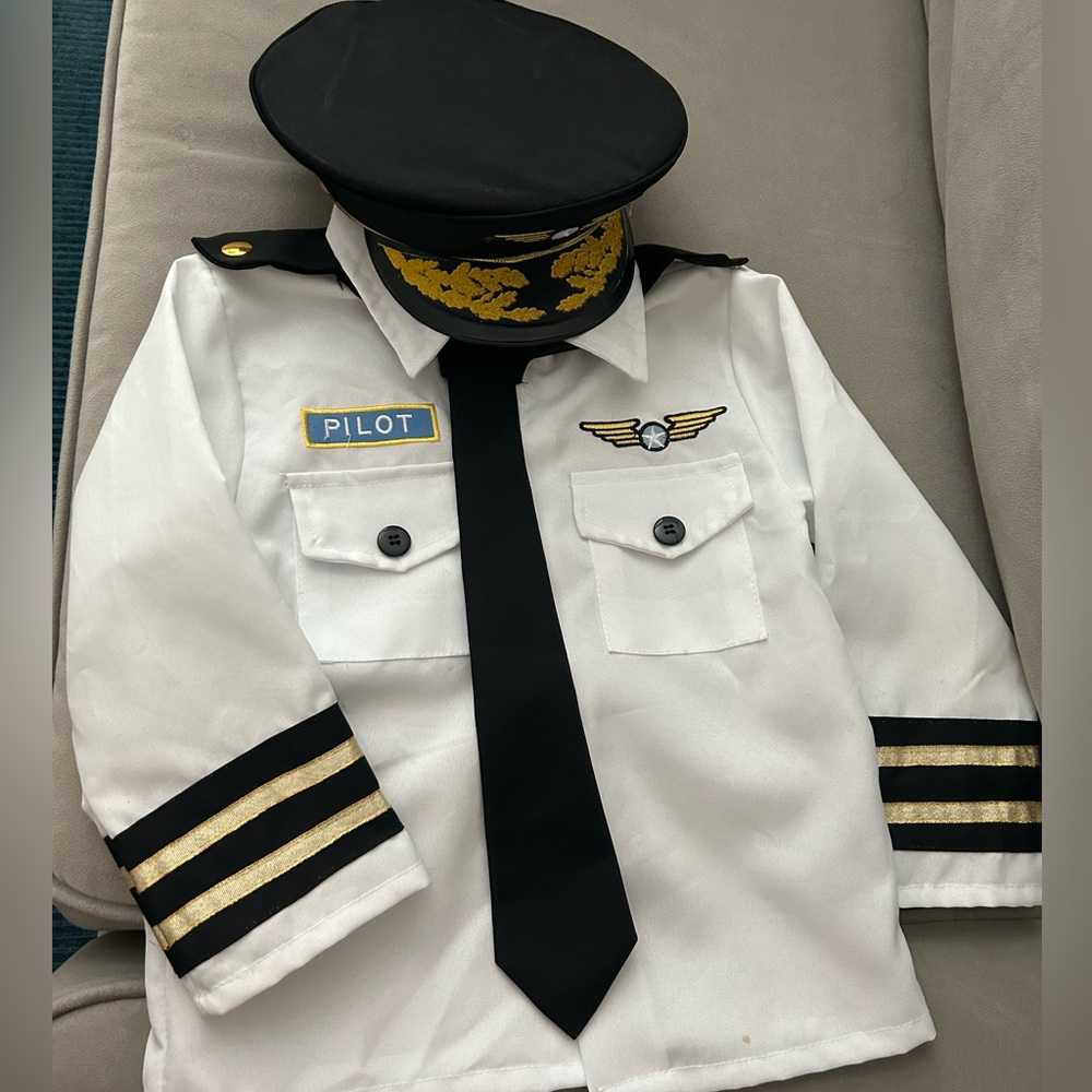 Pilot costume